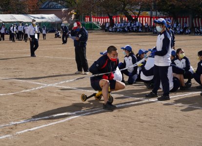 隆徳館はR団で赤色です！