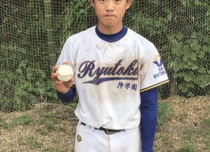 最終戦で満塁本塁打を放った池見泰正君（アイビーコース2年）